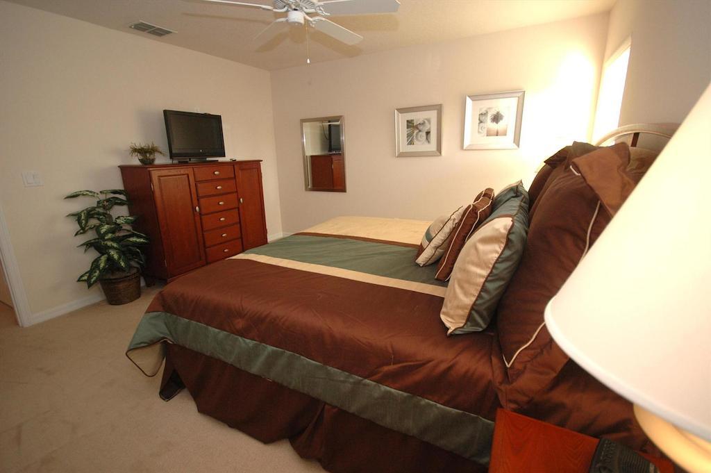 Bella Vida Resort By Resort Homes Of Florida Kissimmee Room photo